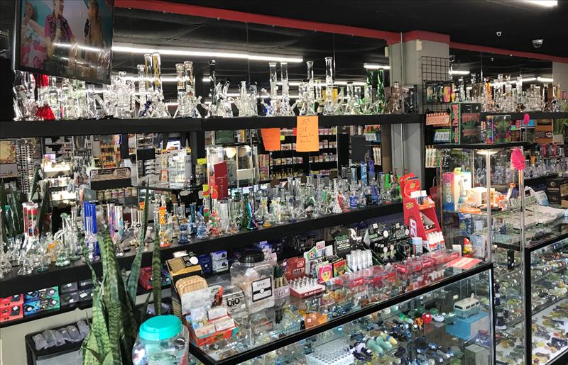 B&D Smoke Shop Winchester, IN